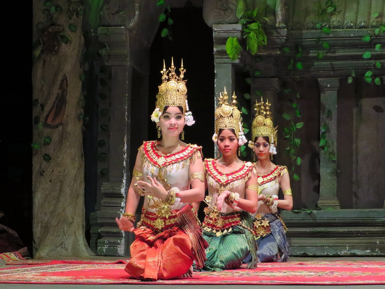 cambodia, dancers, dance, travel, show, cambodia, cambodia, cambodia, cambodia, cambodia-1071824.jpg